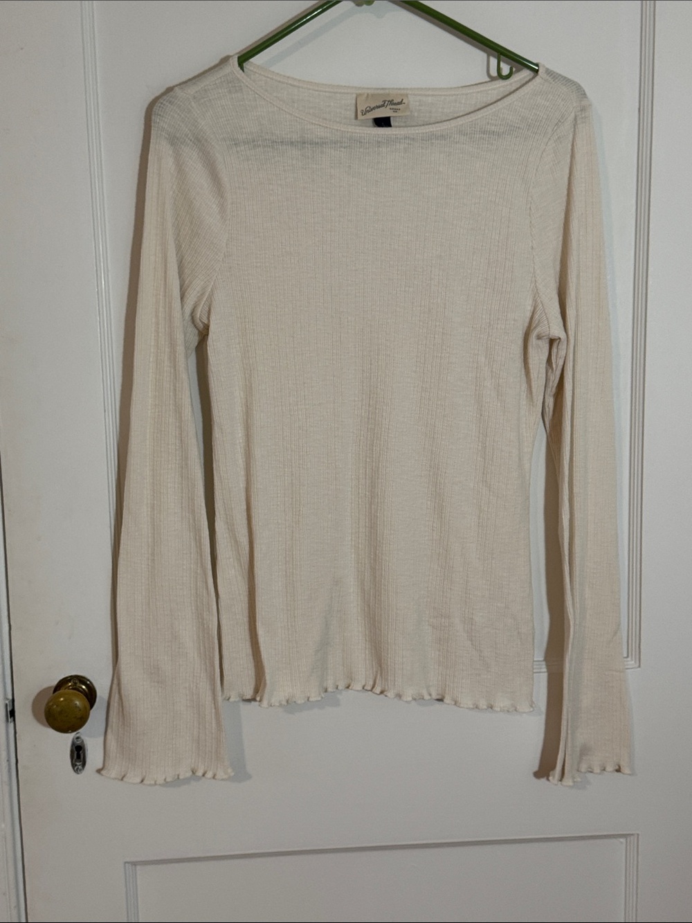 Universal Thread Cream Fitted Rib Knit Long-Sleeve Tee with lettuce hems, size L